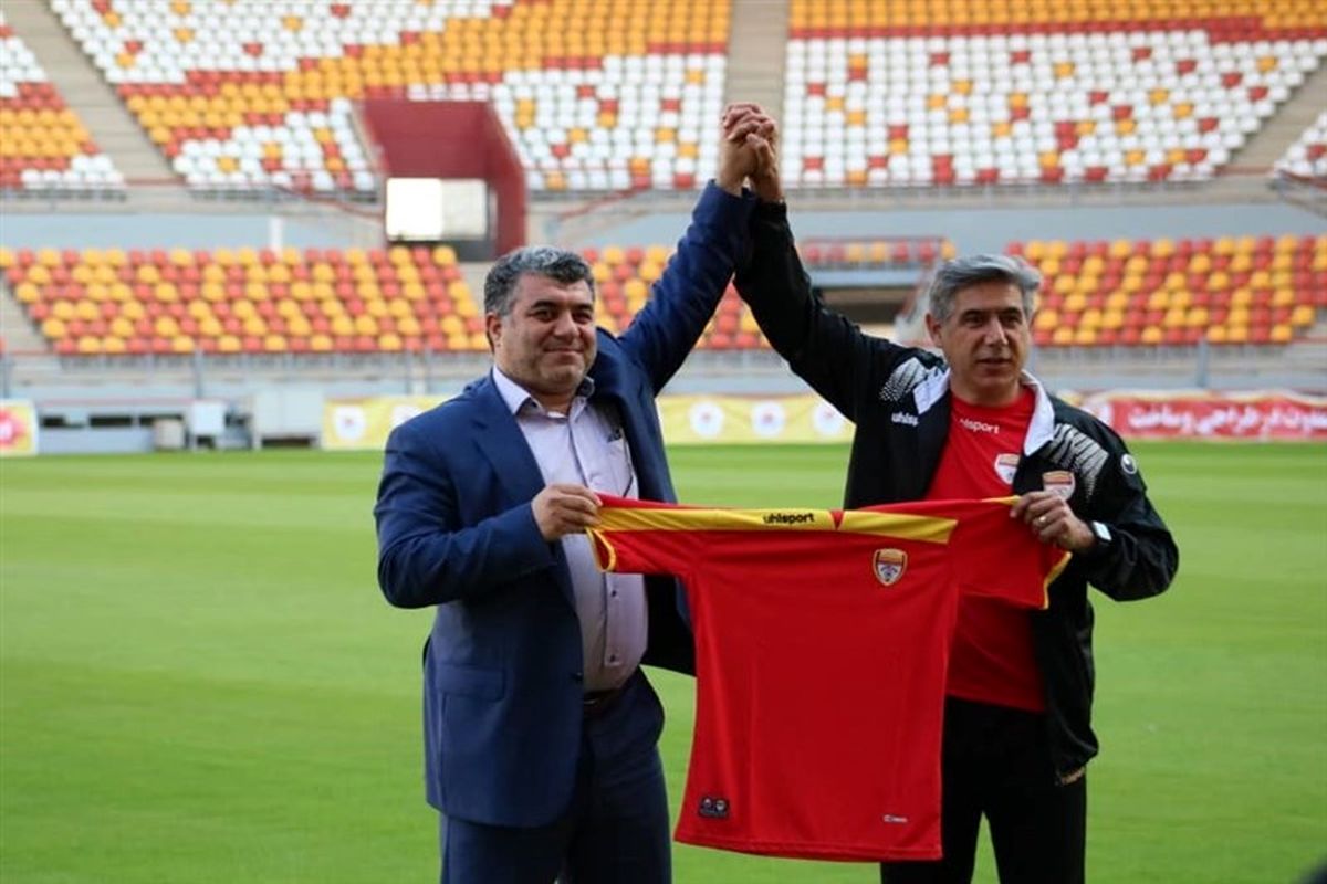 قطبی: برای کسب سهمیه آسیا مبارزه می‌کنیم/ خوزستان مهد فوتبال ایران است