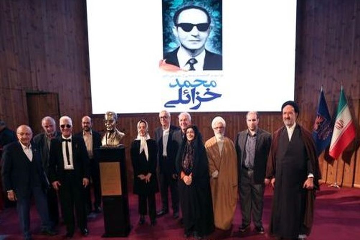 رونمایی از سردیس دکتر محمد خزائلی در سازمان اسناد و کتابخانه ملی ایران