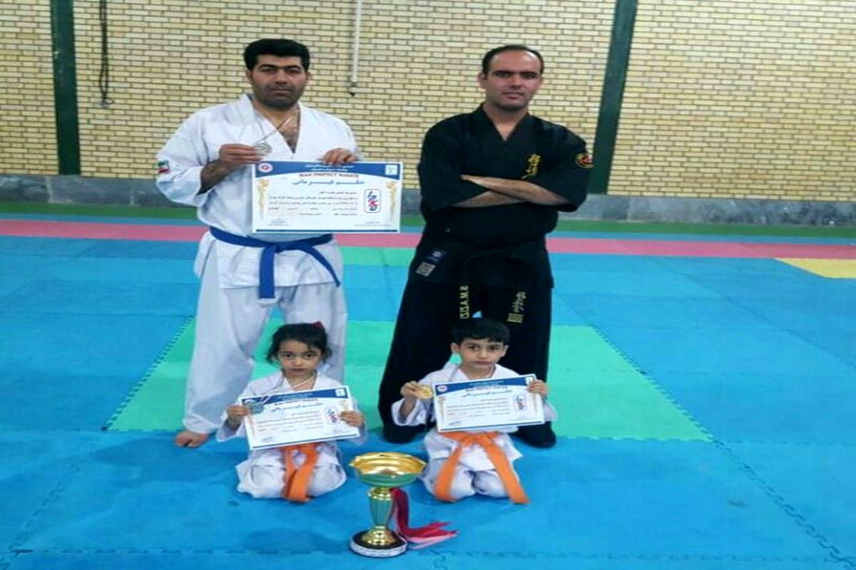 محیط بان زنجانی نایب قهرمان مسابقات پرفکت کاراته پیشکسوتان کشور شد