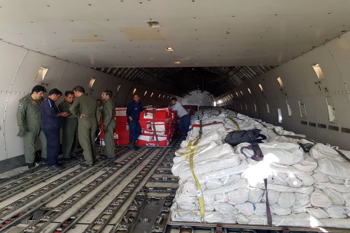 ارسال ۶۰۰۰ محموله چادری به مناطق سیل زده خوزستان/ ببینید