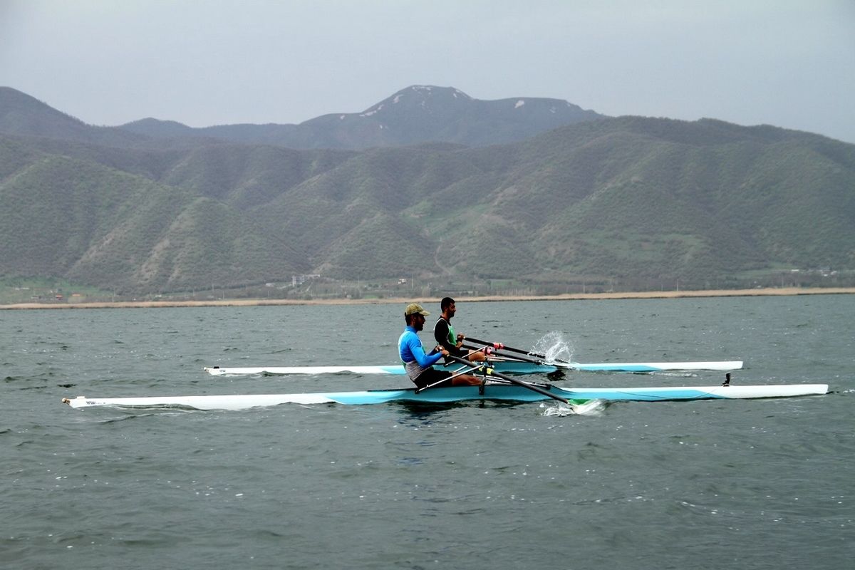 تست پایان اردوی تیم ملی روئینگ آقایان در دریاچه آزادی برگزار شد