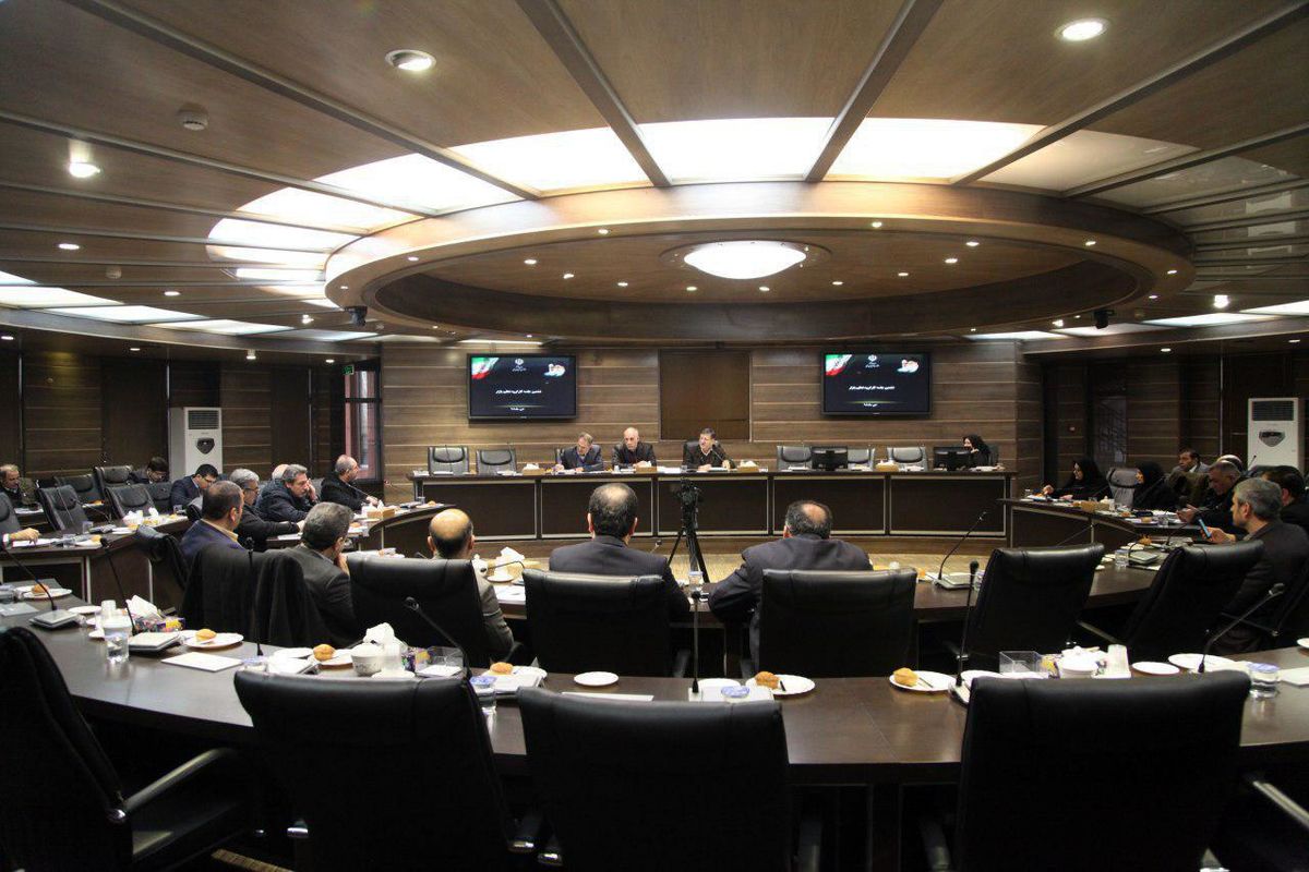 تامین نیاز مردم آذربایجان غربی به کالاهای اساسی اولویت اقتصادی استان است