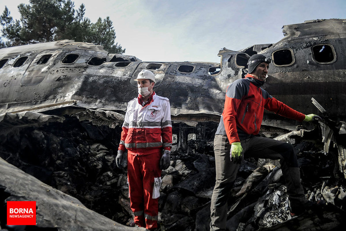 اعزام ۲۲ دستگاه آمبولانس اورژانس به محل سقوط هواپیماى اوکراینى