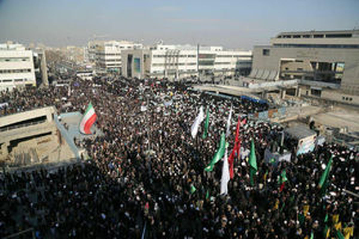 آغاز راهپیمایی حمایت از جبهه مقاومت در مشهد