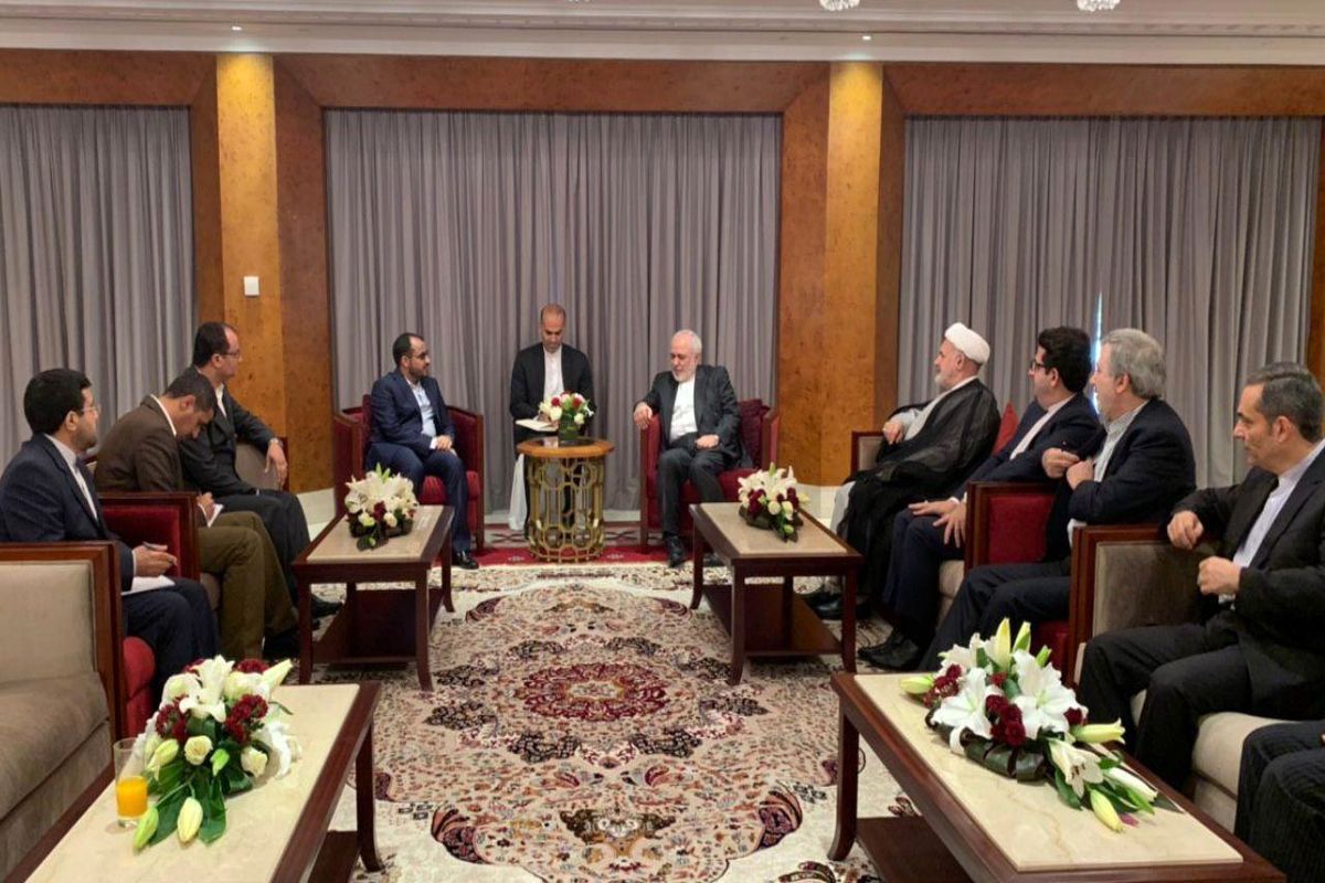 سخنگوی انصار الله یمن  با ظریف دیدار کرد