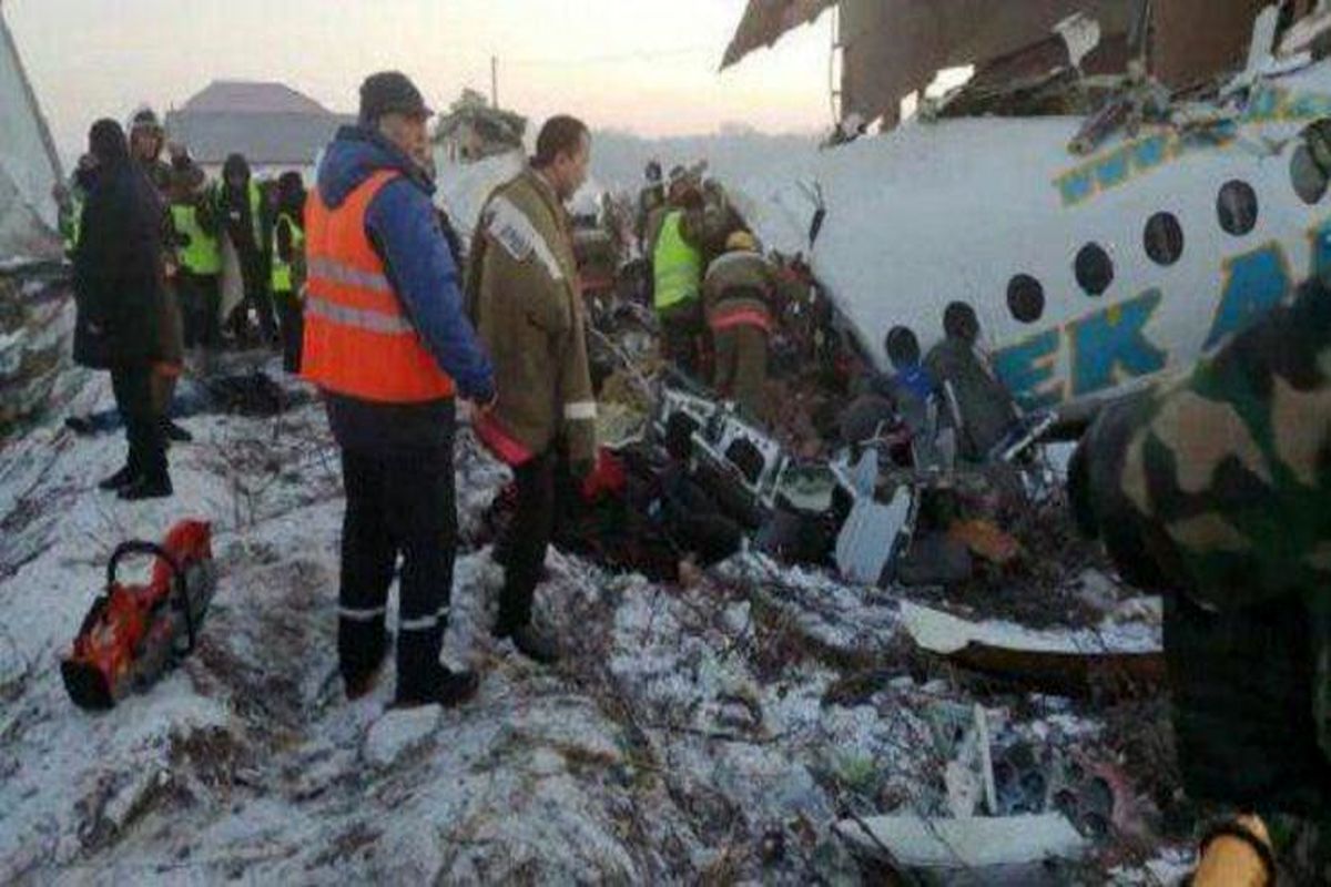 آخرین آمار از سقوط هواپیمای مسافربری قزاقستان