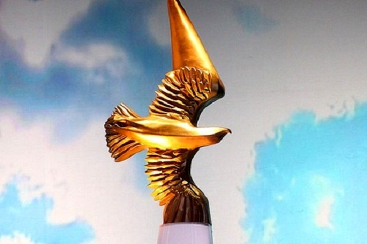 عقاب طلایی روسیه در محاصره هالیوودی‌ها