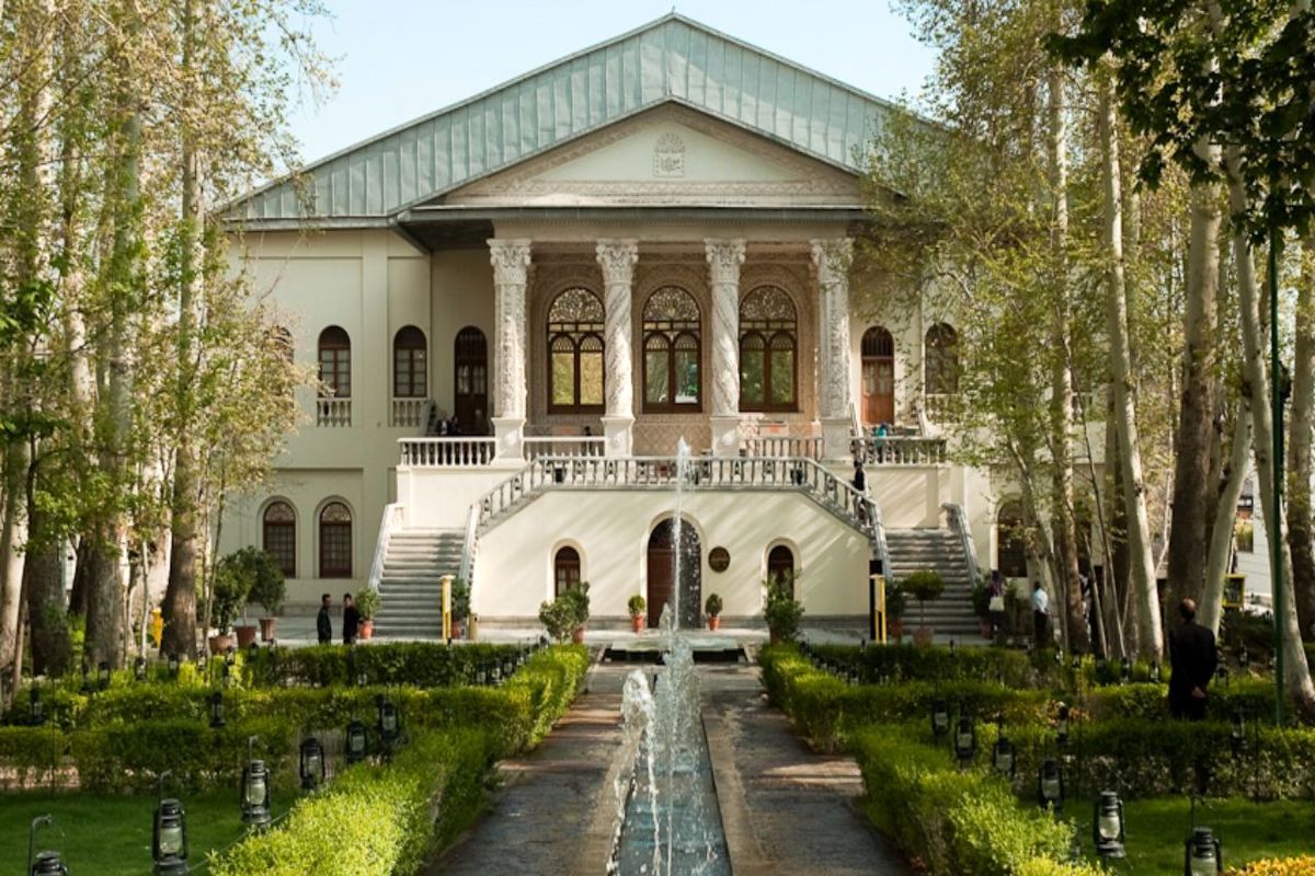 نمایشگاه عکس هایی از تاریخچه عمارت باغ فردوس