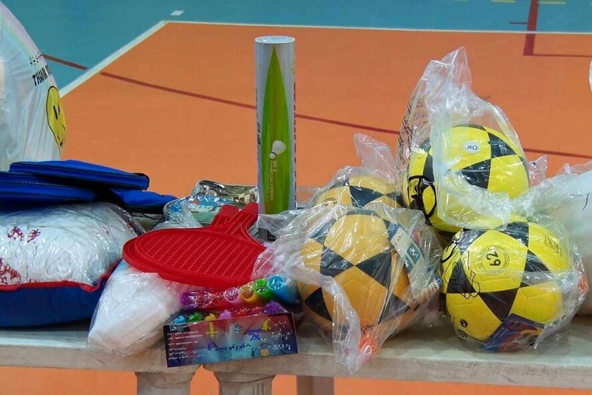 اهدای تجهیزات فرهنگی ورزشی به ۳ شهرستان‌ خوزستان