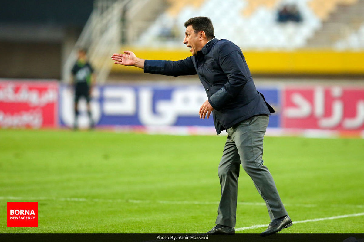 قلعه‌نویی: از تساوی مقابل نفت راضی نیستم/ به اسکوچیچ تبریک می‌گویم