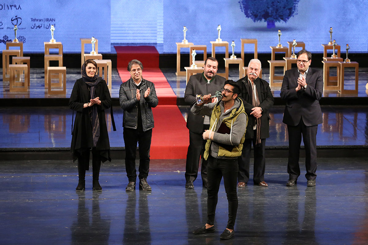 برگزیدگان جشنواره تئاتر فجر بعد از دریافت جایزه‌شان چه گفتند؟
