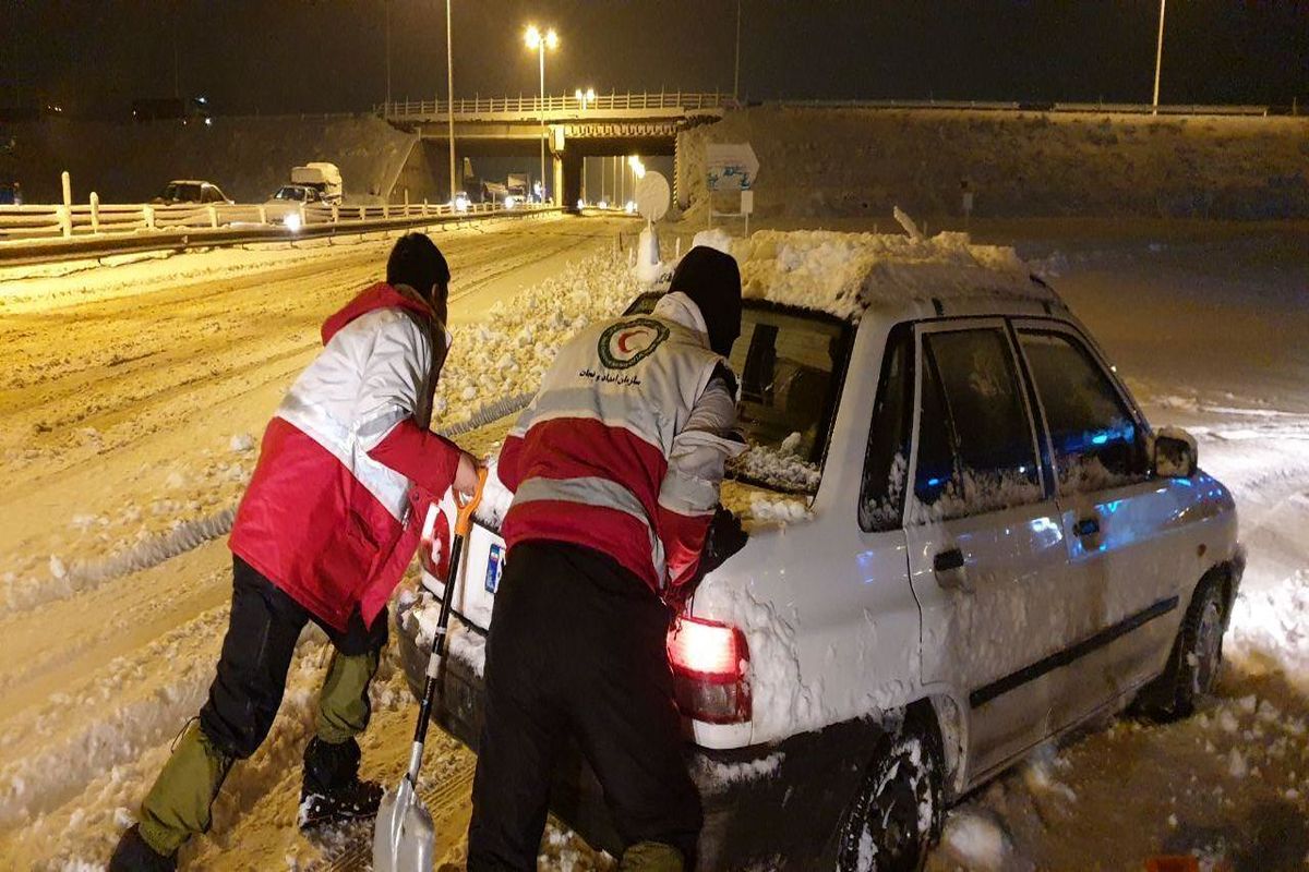 امدادرسانی به بیش از ۳۴۷۰ حادثه دیده در برف و کولاک لرستان