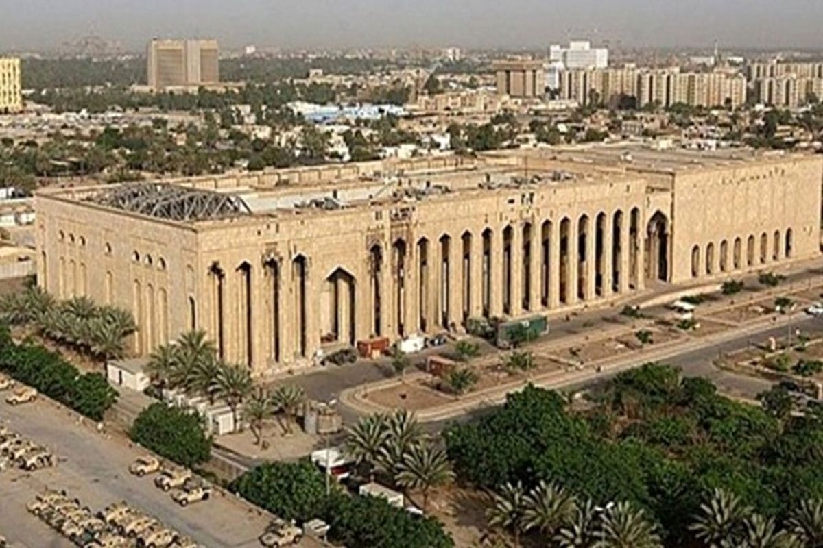 رسانه‌ ها از اصابت چند راکت به منطقه سبز بغداد خبر دادند