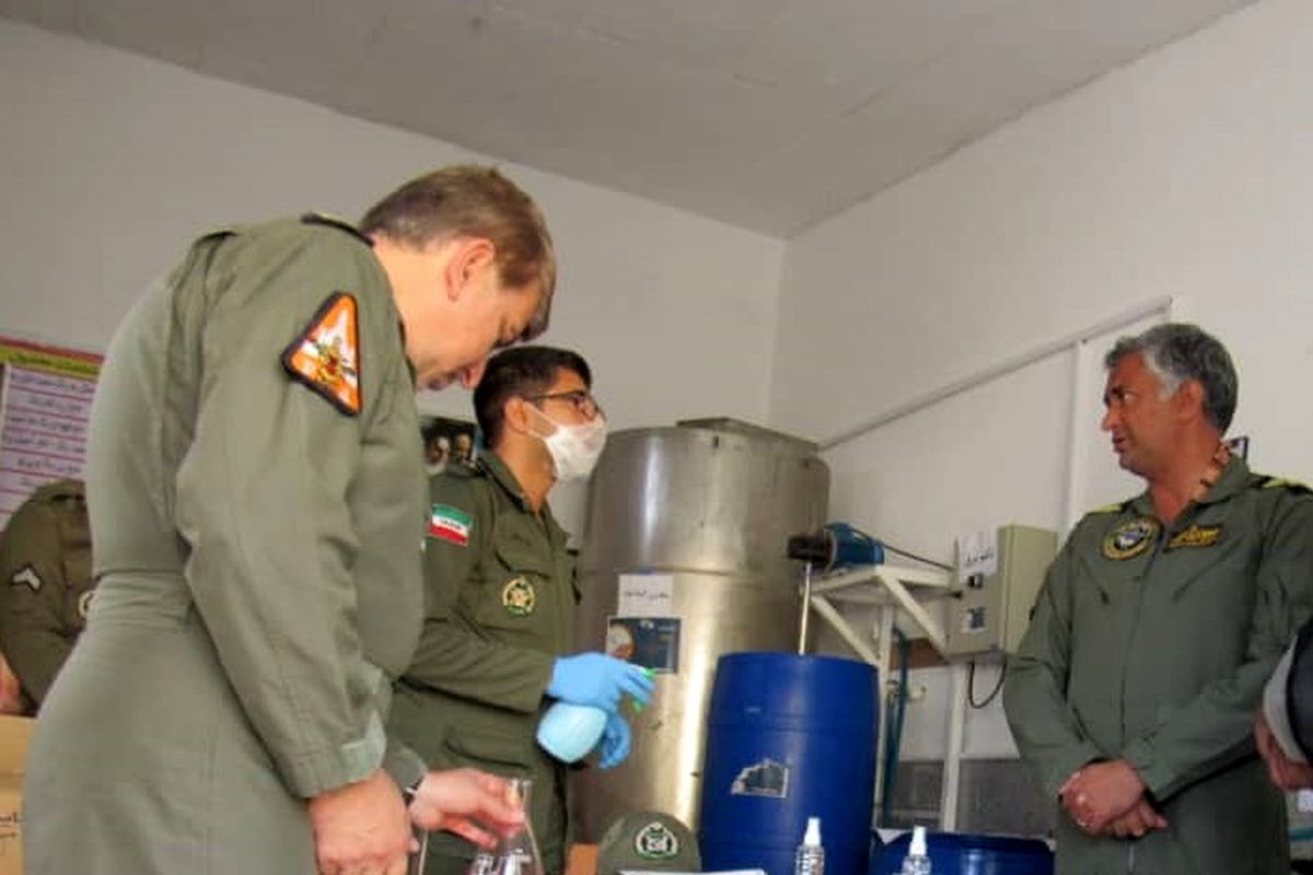 راه اندازی خط تولید موادضد عفونی کننده در پایگاه هوایی بوشهر