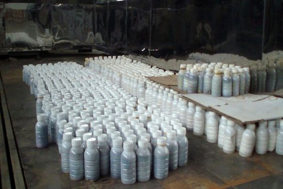 توزیع محلول‌های ضدعفونی کننده بین داروخانه‌های کرمان