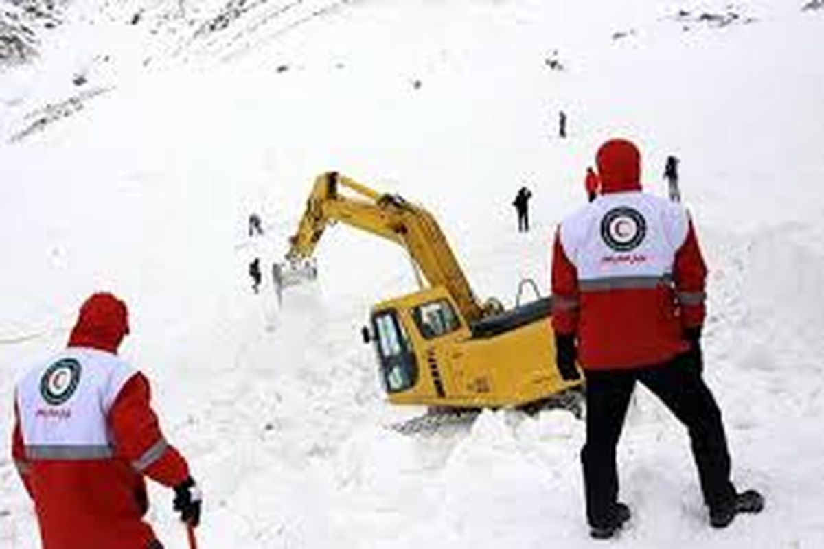 کوهنوردان گرفتار در ارتفاعات البرز نجات یافتند