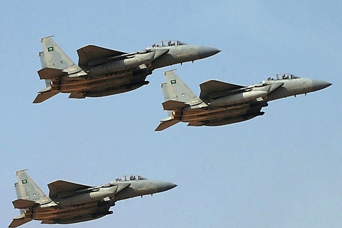 حمله هوایی گسترده جنگنده های آل سعود به یمن