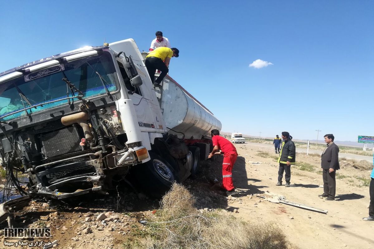 سه فوتی در اثر برخورد دو کامیون