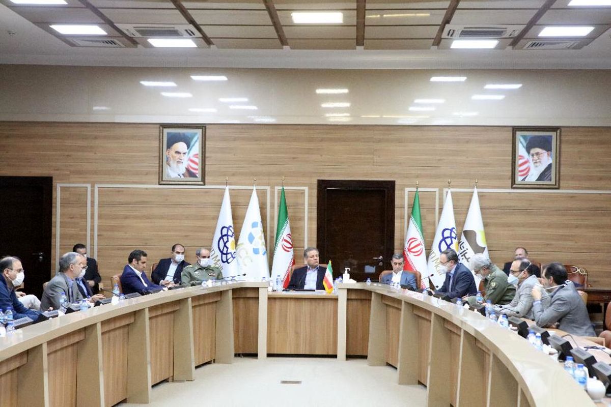 جلسه برپایی نقاهتگاه کرونایی ایران مال با حضور مسئولان ارتش و دولت برگزار شد