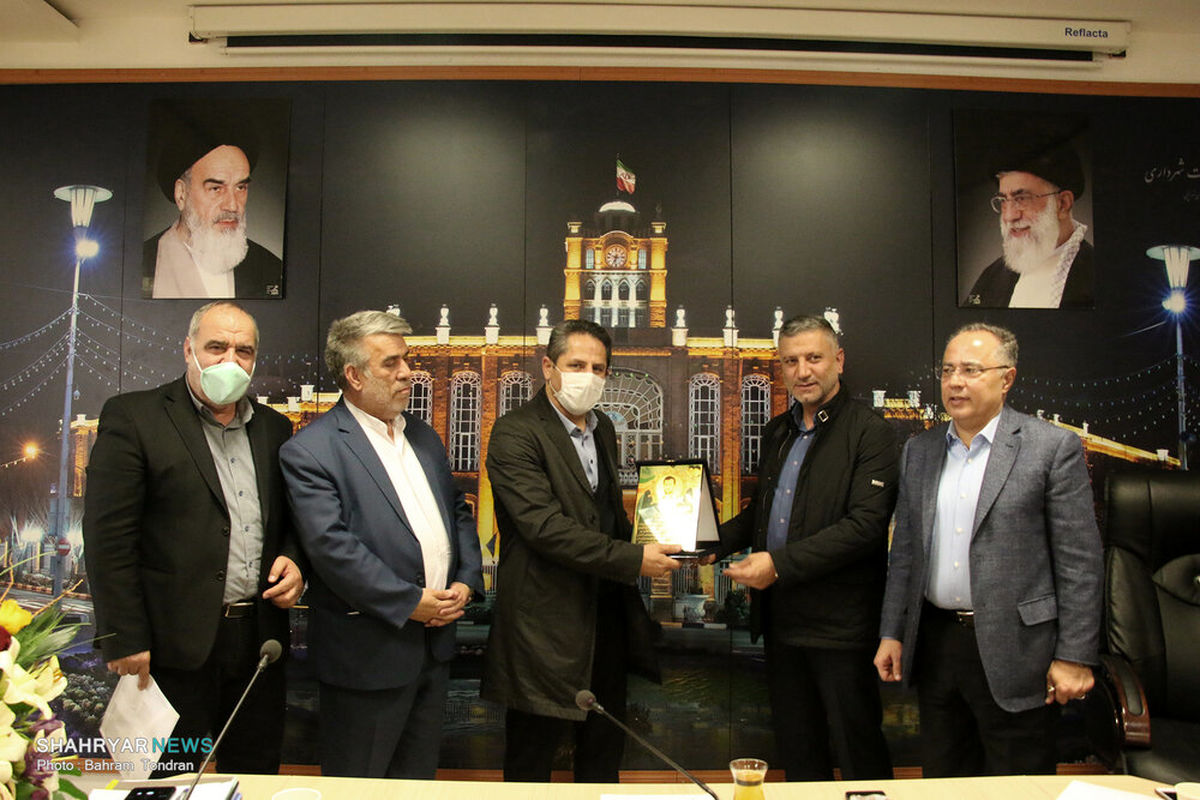جمعی از اهالی محله مارالان از شهردار تبریز قدردانی کردند
