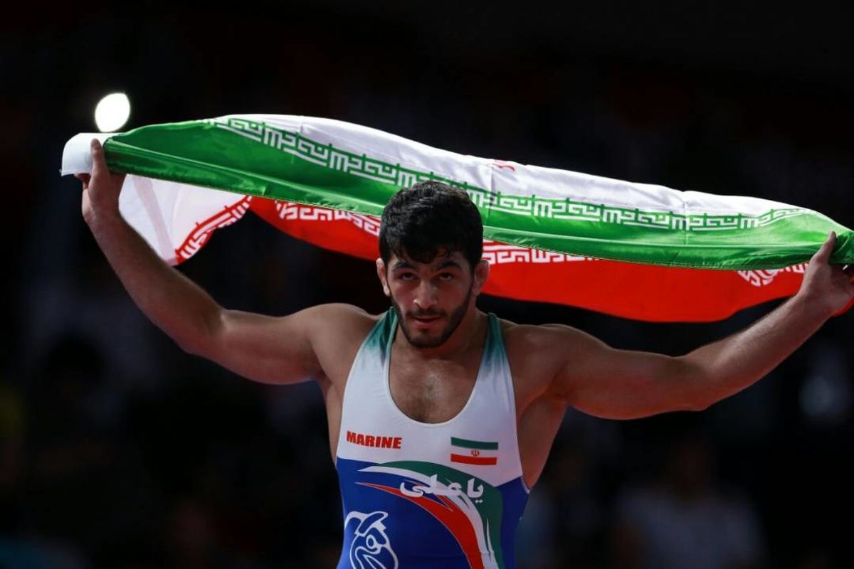 حسن یزدانی ابتلا پدرش به کرونا را تایید کرد+عکس