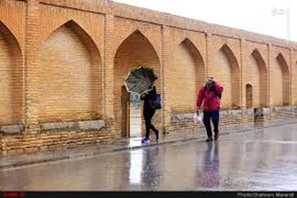 بارش باران از اول فروردین در استان اصفهان