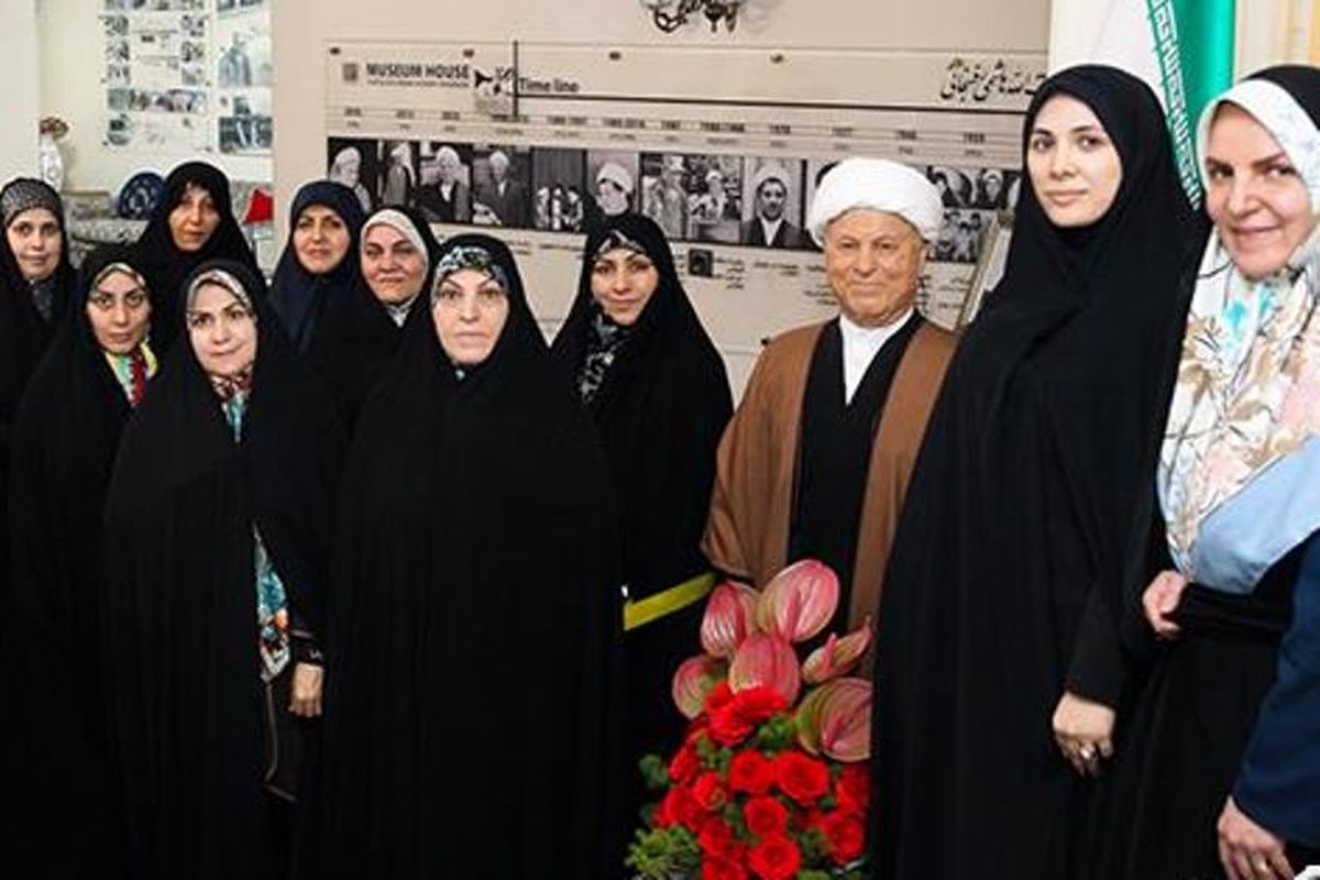 اعضای فراکسیون زنان از موزه آیت‌الله هاشمی بازدید کردند