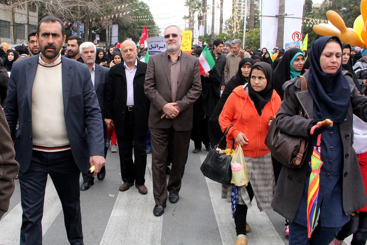 راهپیمایی نمازگزاران تهرانی در حمایت از بیانیه شورای عالی امنیت ملی