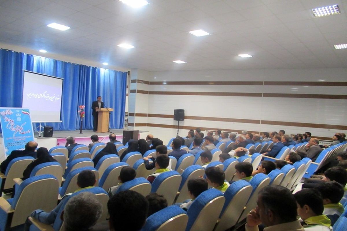 بیست و یکمین جشنواره خیرین مدرسه ساز در شهرستان بدره برگزار شد