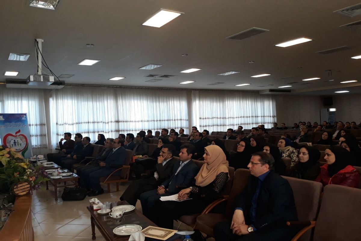 برگزاری نخستین همایش مشترک مدرسین ازدواج و روانشناسان مرکز بهداشت در تبریز