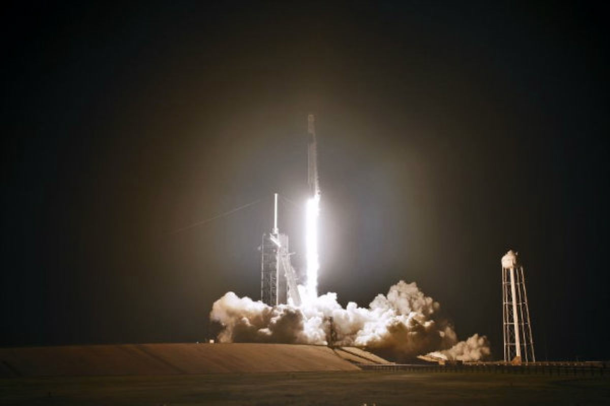 اسپیس ایکس اولین ماهواره‌های اینترنتی استارلینک را به فضا ارسال کرد