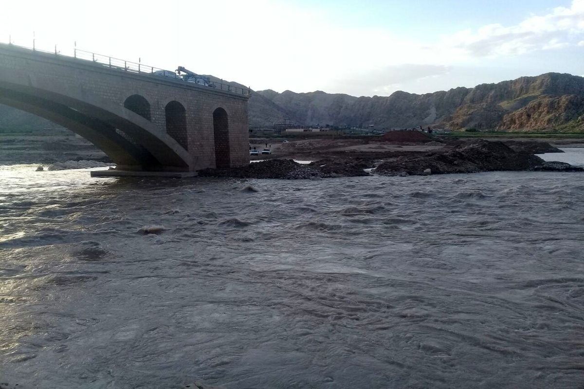 آسیب جدی به بیش از ۱۲۰۰ کیلومتر از راه‌های اصلی استان بر اثر سیل