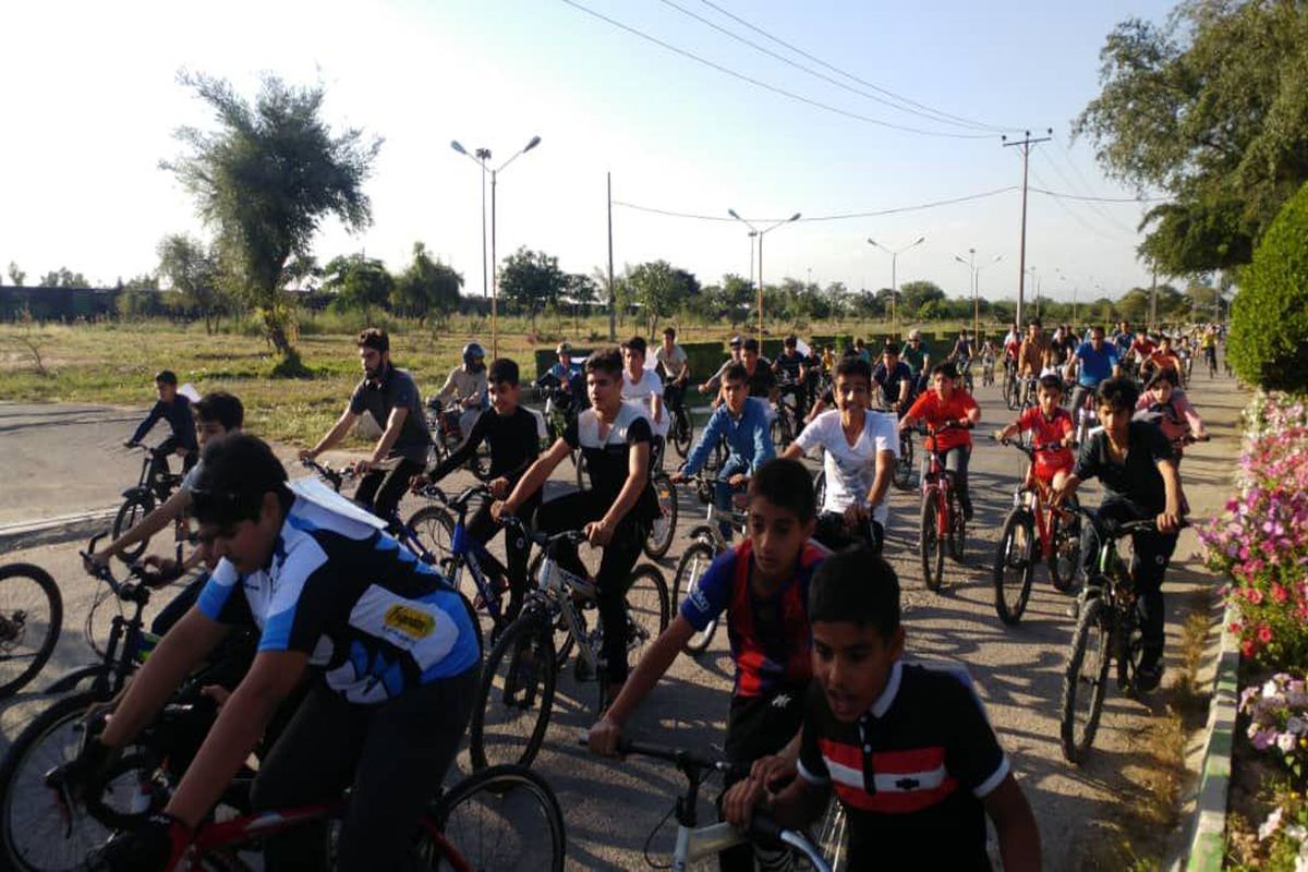 حضور ۴ هزار نفری مشهدی ها در همایش دوچرخه سواری