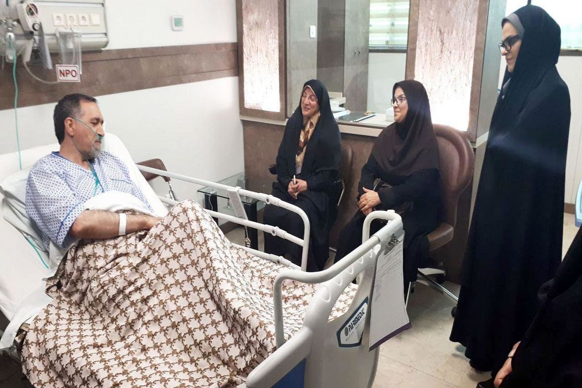 فرامرزیان از قاسمی عیادت کرد