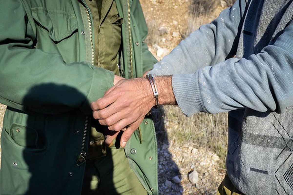 دستگیری شکارچی غیرمجاز در شهرستان مهرستان