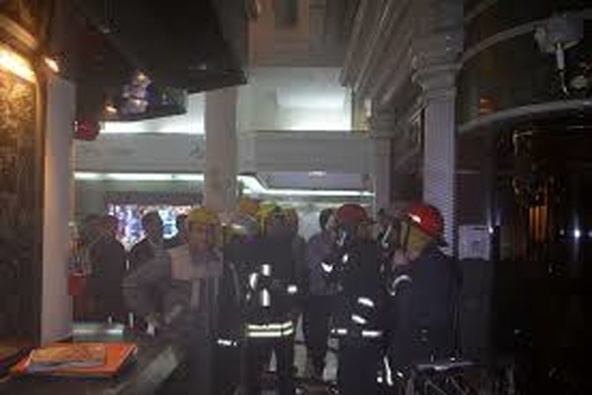 مهار آتش‌سوزی در هتل قصر مشهد