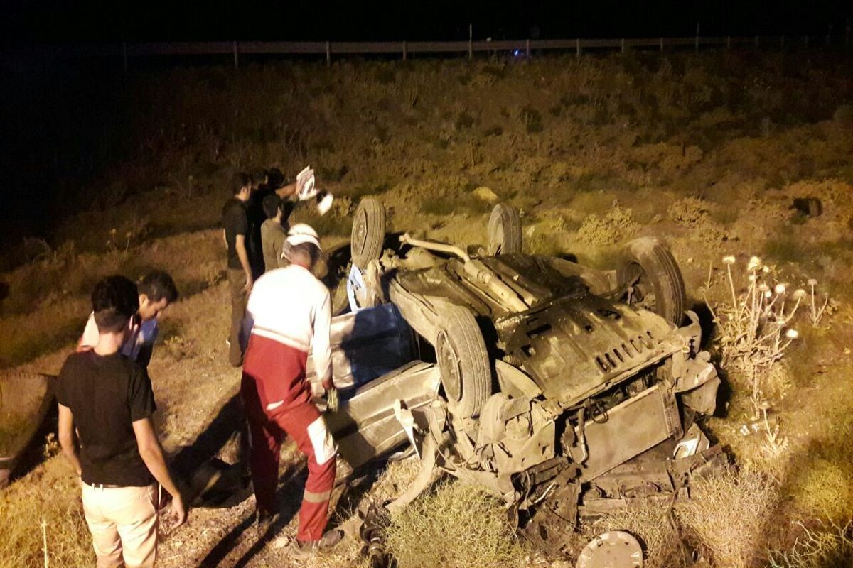 سقوط خودرو به دره ای در الموت، سه کشته داشت