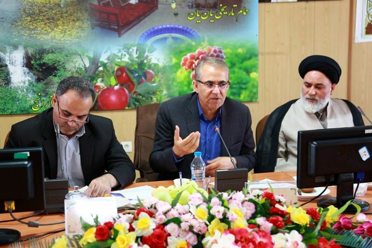 استخدام نیروی کار بومی از اولویت‌های اشتغال استان است