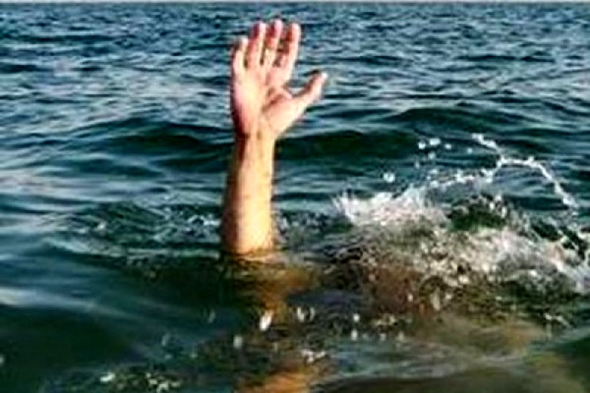 غرق شدن یک جوان در تالاب هامون