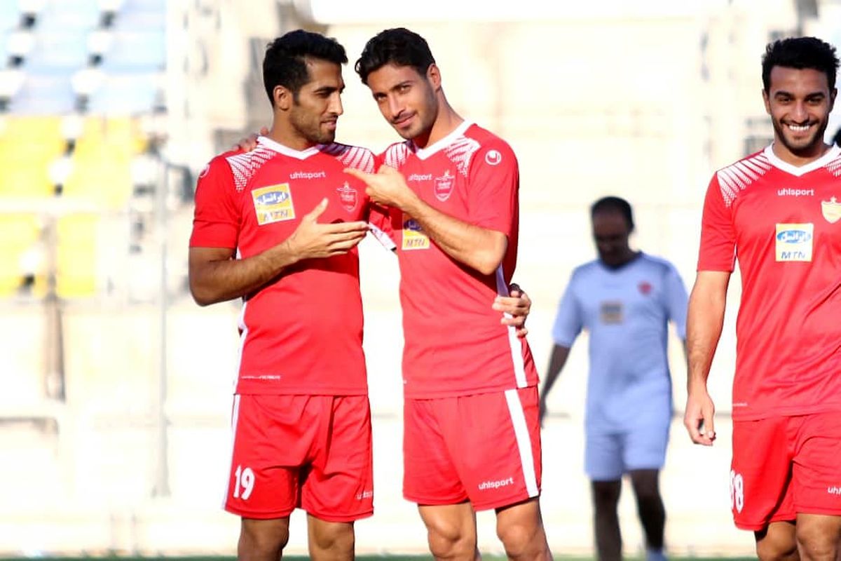 خلیل‌زاده در محل تمرین تیم پرسپولیس حاضر شد