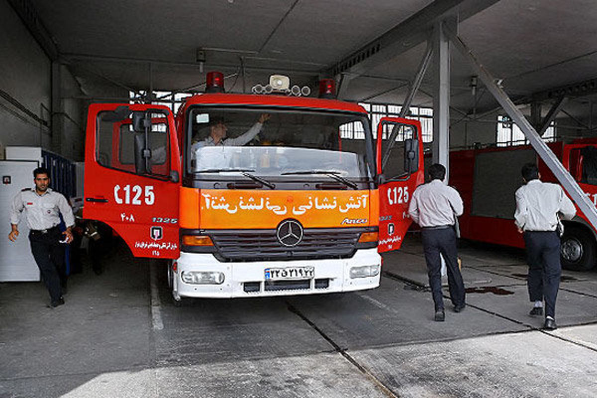 استقرار ۶۰ آتش نشان در ورزشگاه آزادی برای نودمین دربی پایتخت