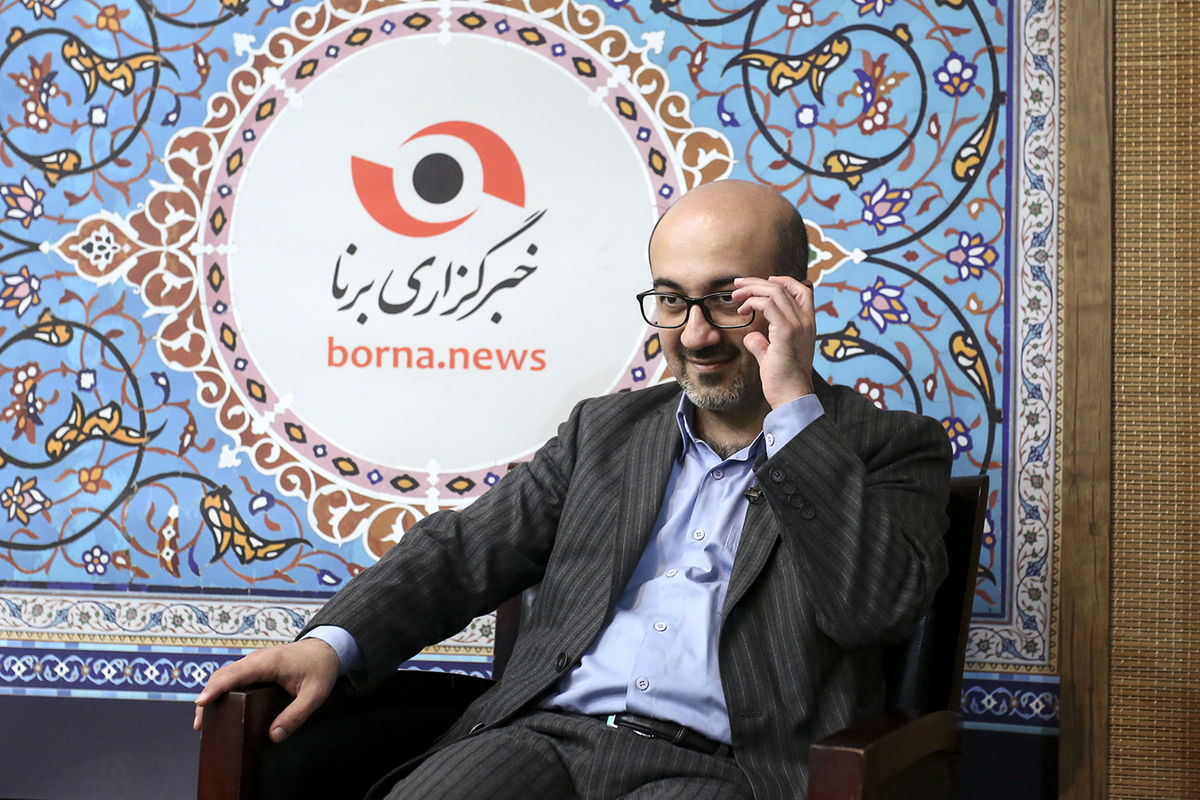 علی اعطا به عنوان سخنگوی شورای شهر تهران با ۲۰ رای ابقا شد
