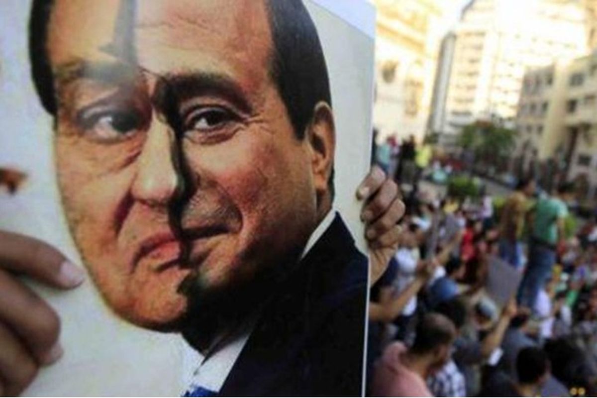 تظاهرات در مصر به درگیری با پلیس منجر شد
