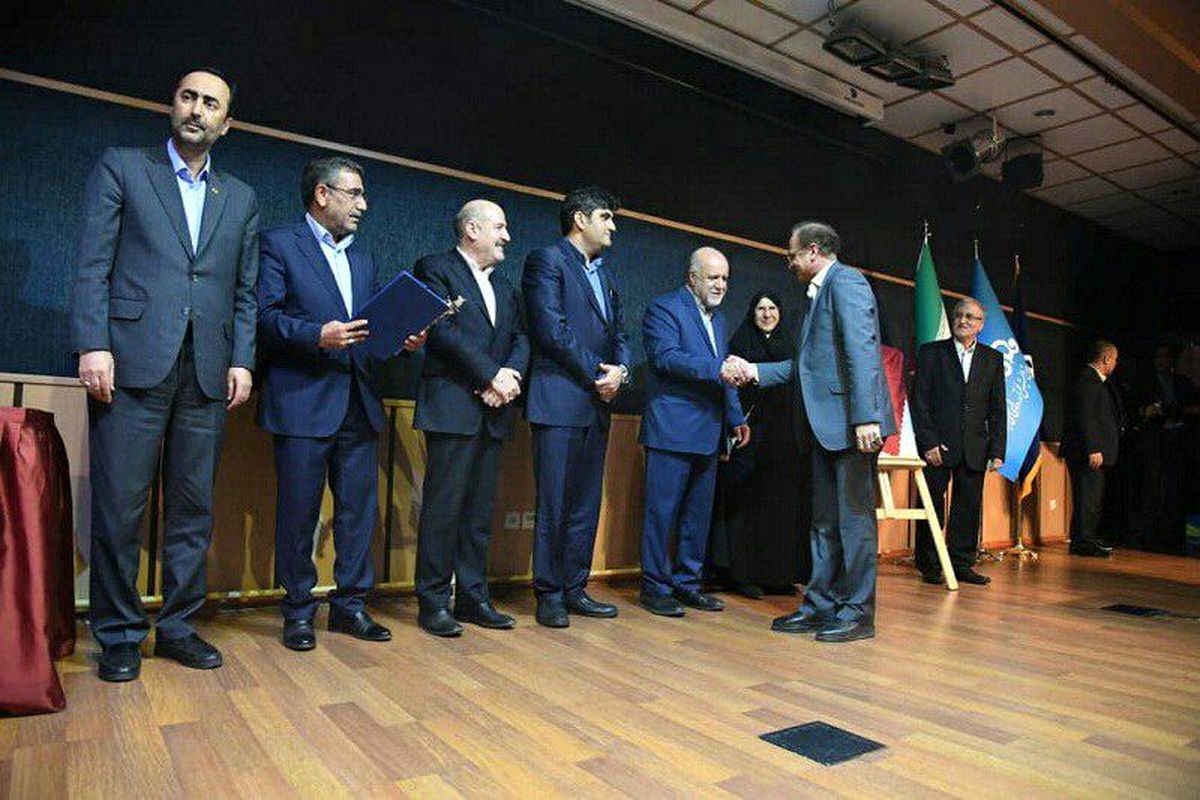 درخشش نام صنعت انتقال نفت در چهارمین همایش مسئولیت اجتماعی صنعت نفت