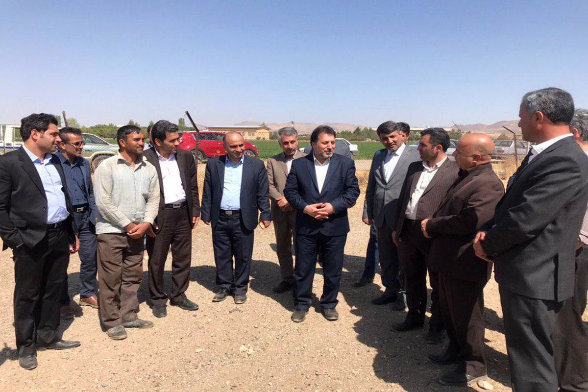 معاون وزیر آموزش و پرورش از هنرستان کشاورزی شهید باهنر زنجان بازدید کرد