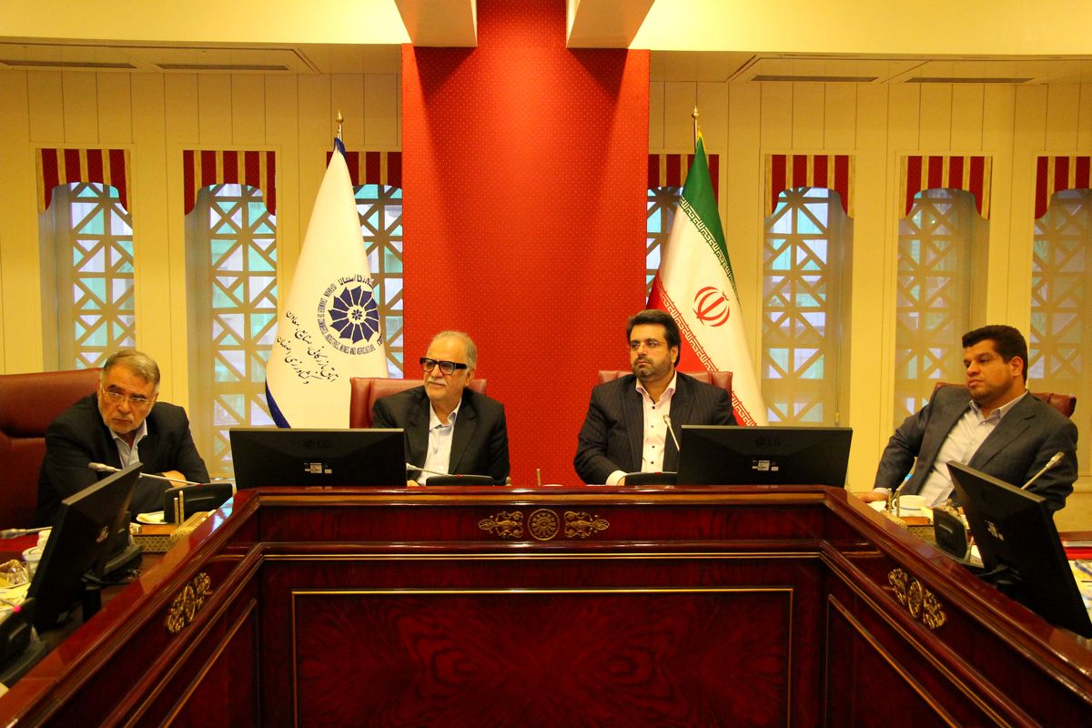 شتاب دهنده های صادراتی ، اقتصاد اصفهان را رونق می بخشد