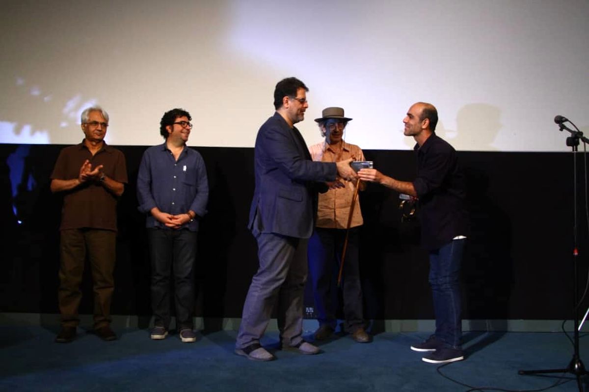 جوانان فیلمساز با یاد و خاطره عباس کیارستمی جایزه گرفتند