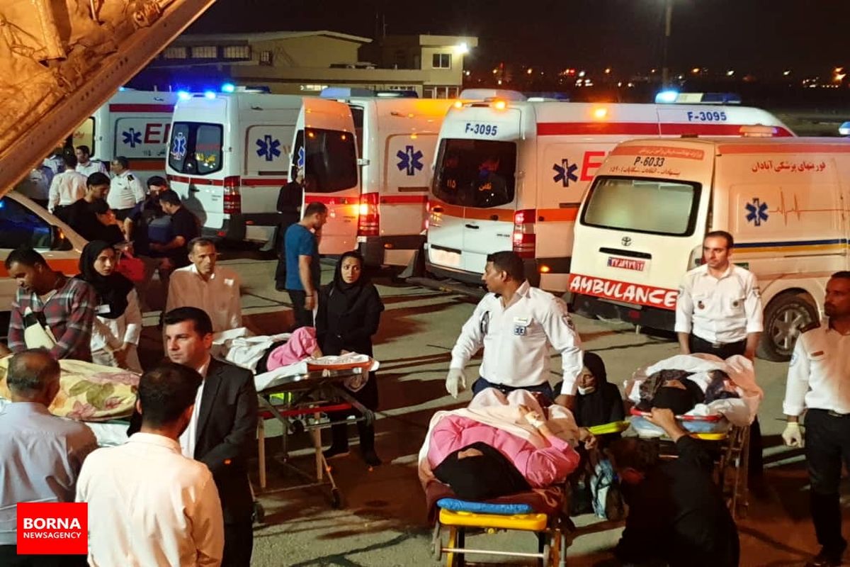 ۲۸ زایر مصدوم تصادف در عراق به شیراز انتقال یافتند+ببینید