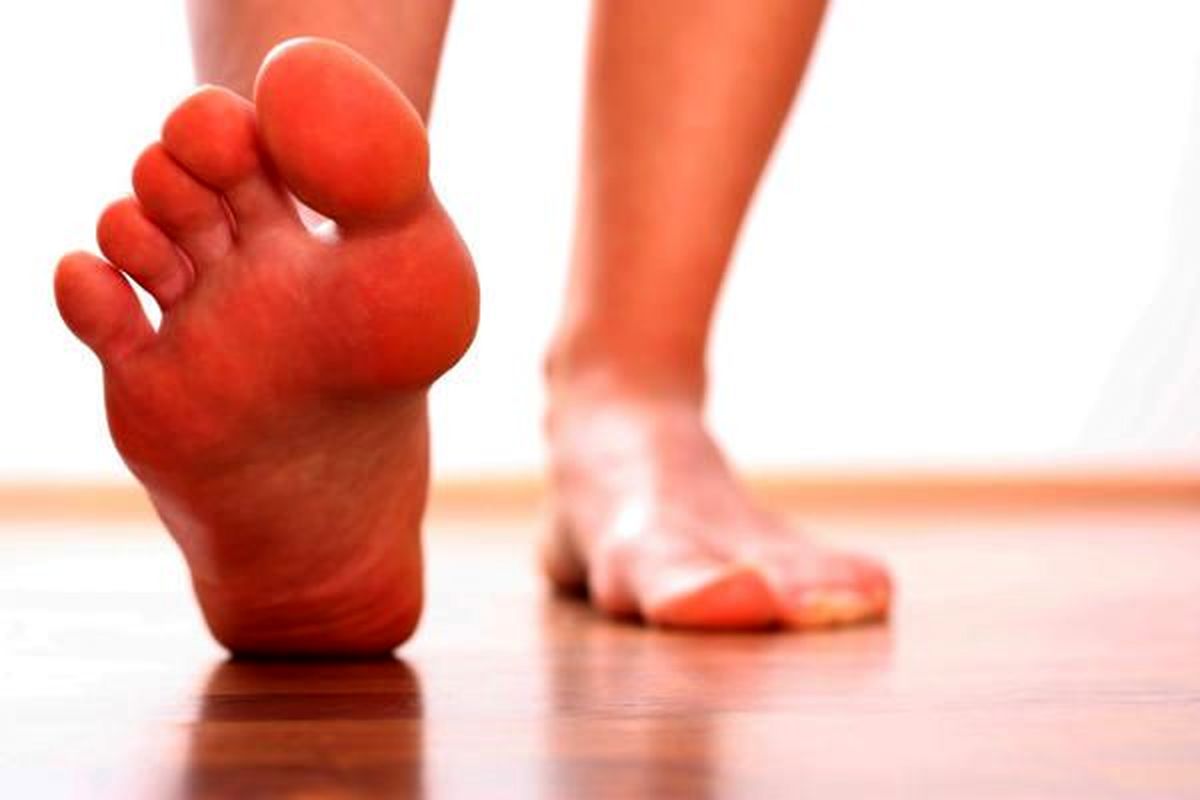 آیا تکان دادن پاها ناشی از اضطراب است؟