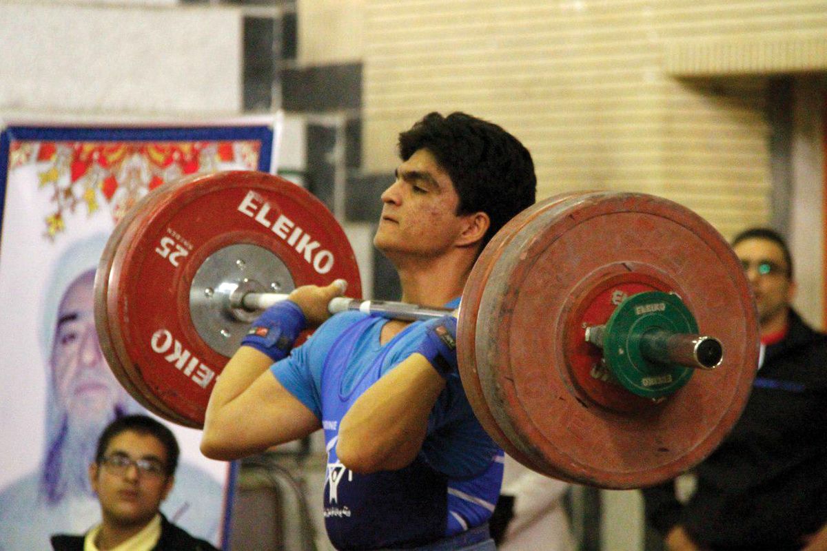 خاش قهرمان رقابت‌های وزنه‌برداری سیستان و بلوچستان شد